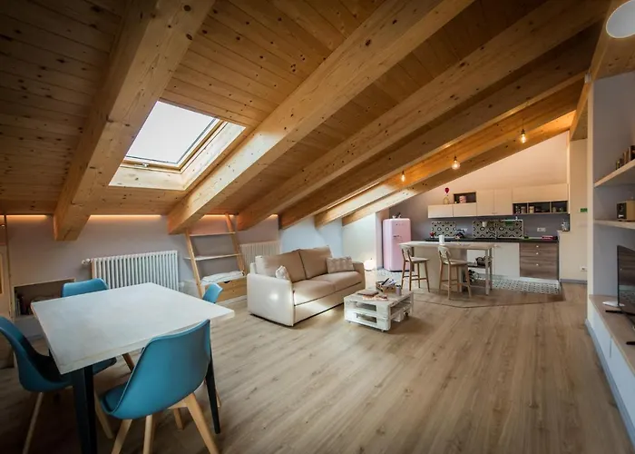 Loft 29 Mansardato Con Ampio Terrazzo 公寓